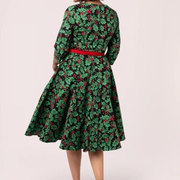 Hell Bunny Nicole Christmas Holly Leaf Berries 50's Swing Dress Small NWT - Picture 2 of 15